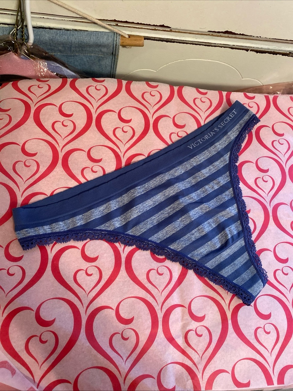 Victoria's Secret NWOT VTG '14 Women L Tanga Thong Panty Blue/Gray Stripe
